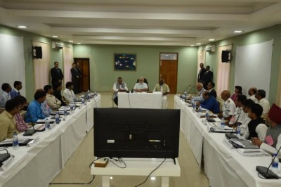 PM Modi reviews post Cyclone Ockhi situation in Lakshadweep