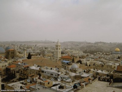 Palestinian gunmen open fire in Jerusalem wounding three Israelis before being shot dead