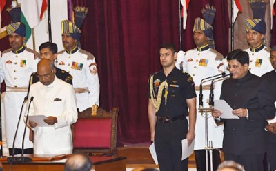 Piyush Goyal takes over as new Railways Minister 