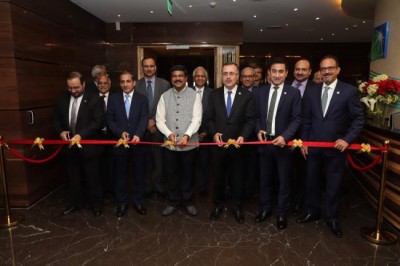 Dharmendra Pradhan meets Secretary General, OPEC 