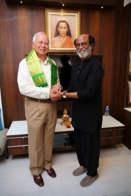 Let's meet when there is a war, let's change the rotten system : Rajnikanth