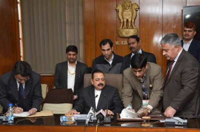 Administrative Staff College of India, Hyderabad & Central University, Jammu sign MoU in the presence of Dr Jitendra Singh 
