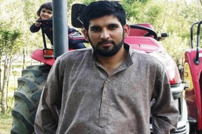 Pakistan-based militant outfit's top commander killed by Indian security forces 