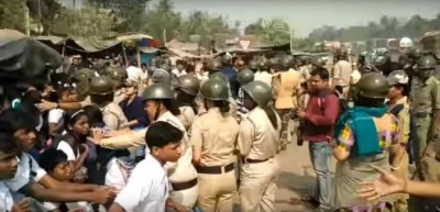 Police clash with students demanding Saraswati Puja in closed Bengal school