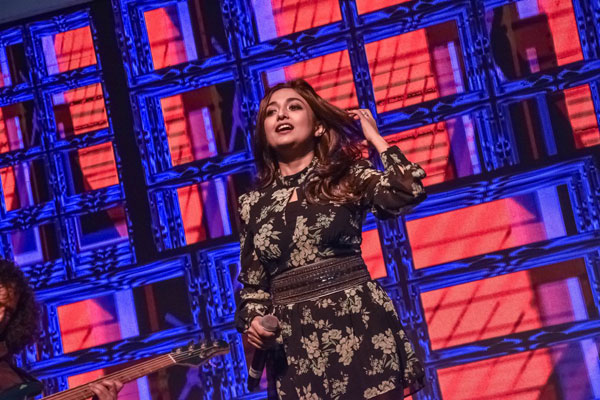 Monali Thakur at Bandhan Bank Foundation Day celebration 