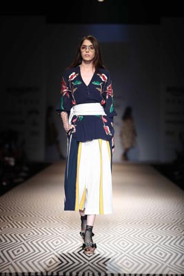 Vineet Bahl displays collection at Amazon India Fashion Week