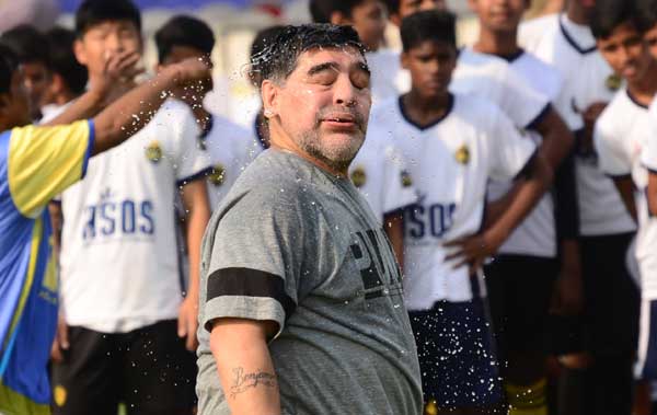 Diego Maradona relives football-romance in Kolkata