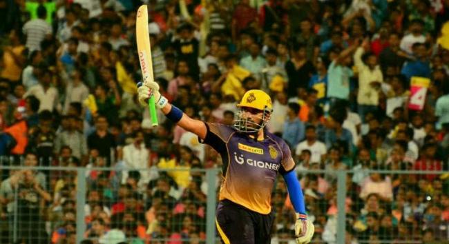 IPL: Kolkata witnesses KKR take on Gujarat Lions at Eden Gardens