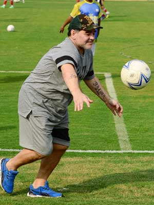 Diego Maradona relives football-romance in Kolkata