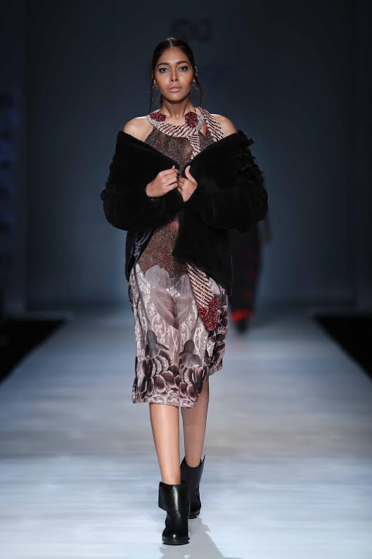 Vaani Kapoor walks ramp at Amazon India Fashion Week