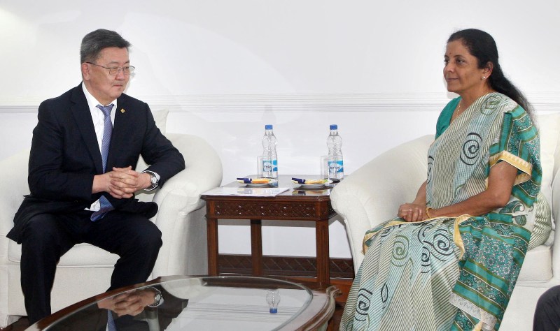Defence Minister of Mongolia Enkhbold Nyamaa  calls on Indian Defence Minsiter Nirmala Sitharaman 