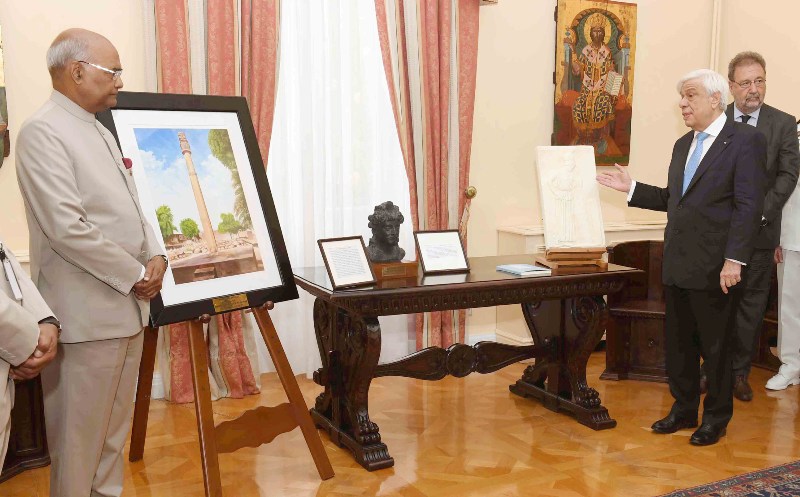 President Kovind, President of Hellenic Republic Pavlopoulos participate in gift ceremony