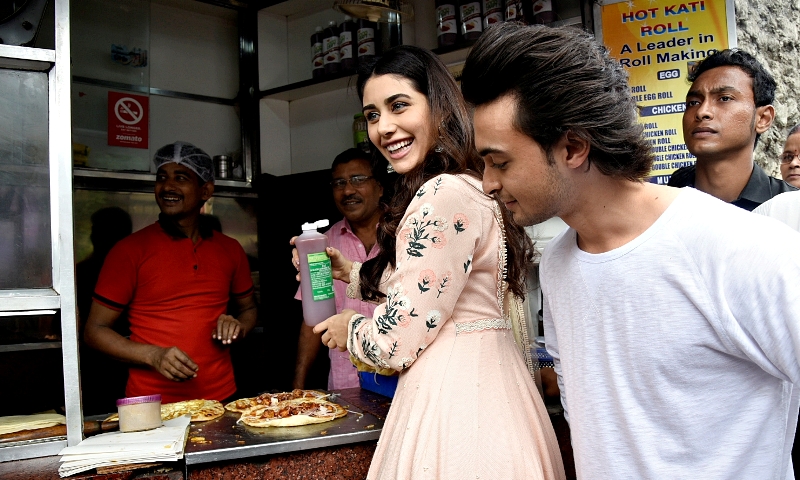 Salman Khan's brother-in-law Aayush promotes Loveratri along with debutant actress Warina Hussain