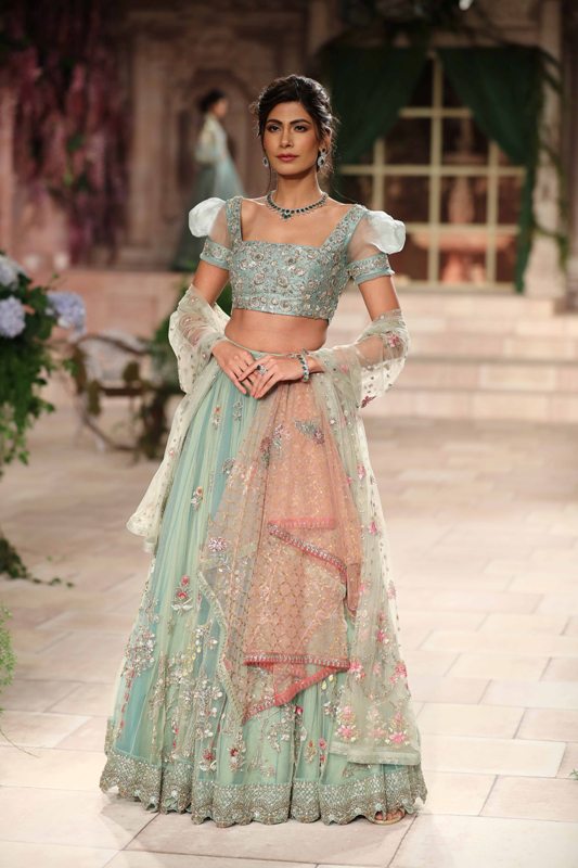 Kangana Ranaut walks the ramp in India Couture Week