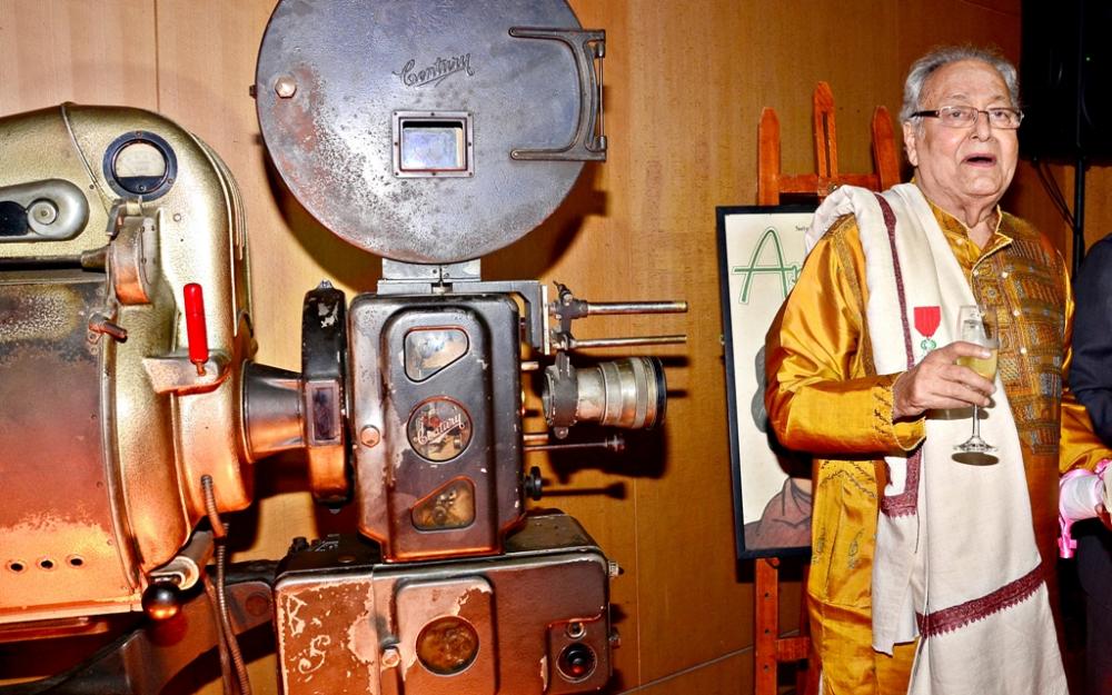 Soumitra Chatterjee receives Legion of Honours