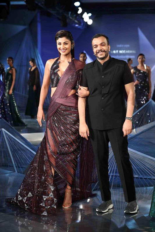 Shilpa Shetty walks for Amit Aggarwal in India Couture Week