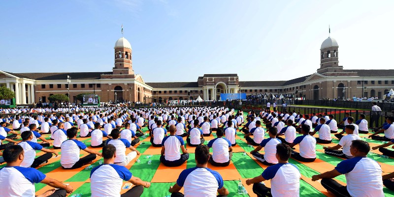  PM Modi performs Yoga on International Yoga Day in Dehradun