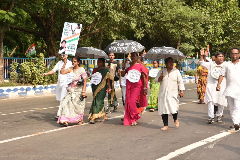 Kolkata: TMC protest against fuel price hike