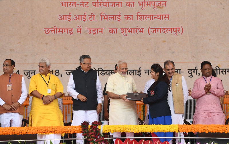  PM Modi distributes laptops, certificates, cheques to beneficiaries in Bhilai, Chhattisgarh 