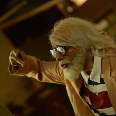 Amitabh Bachchan shares picture from 102 Not Out on social media