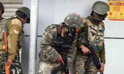 Two Kashmir terrorists killed in ongoing encounter with security forces, 1 CRPF man martyred