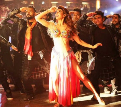 Jacqueline Fernandez recreates Madhuri magic in Ek Do Teen song of Baaghi 2