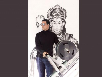 Akshay Kumar wishes people on Hanuman Jayanti