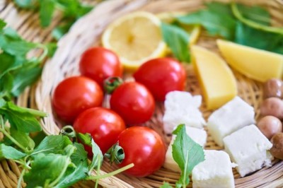 New study confirms Mediterranean diet prevents a leading cause of blindness