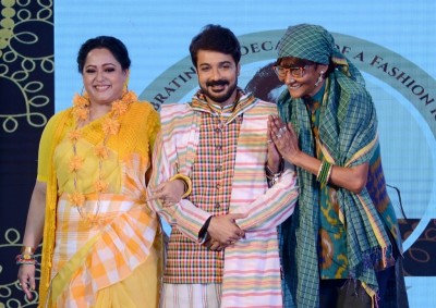 Retro Metro fashion show celebrates Prosenjit Chatterjee's birthday