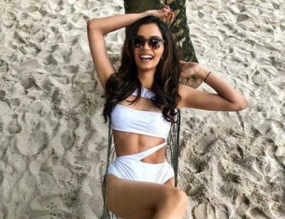 Manushi enjoys her China tour, shares sizzling image online