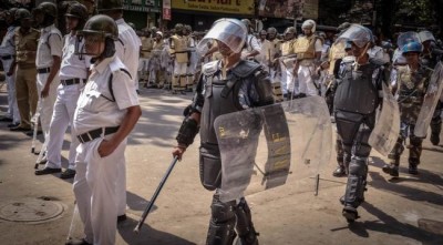 Kolkata: Eight including cops injured in local group clash over football match 