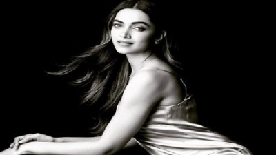Deepika Padukone looks stunning in monochrome image 