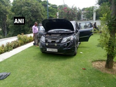 Man shot dead while trying to forcibly enter Farooq Abdullah's home