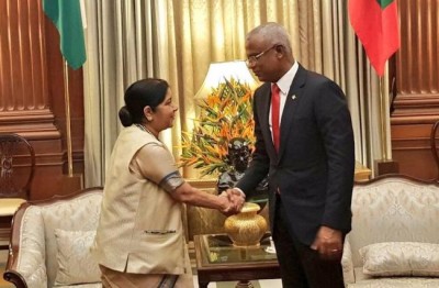 Sushma Swaraj meets Maldives President Ibrahim Mohamed Solih, discuss bilateral issues 