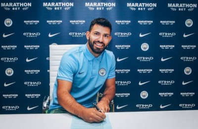 Sergio Aguero extends his contract with  Manchester City 