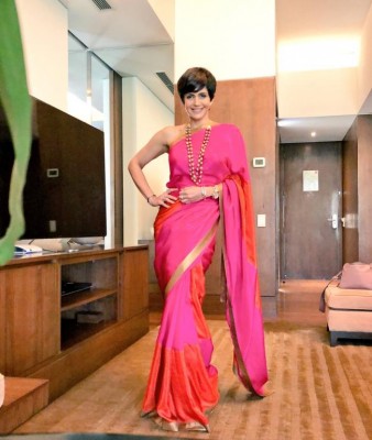Mandira Bedi looks gorgeous in saree
