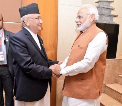 Modi, KP Oli meet in Kathmandu, discus bilateral ties