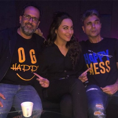 Happy Phirr Bhag Jayegi actor Sonakshi Sinha shares image with Anand L. Rai on social media