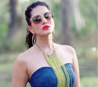 Sunny Leone looks stunning in latest online post 