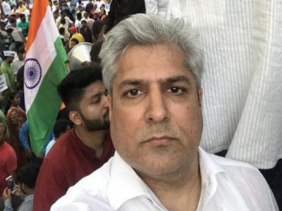 IT Department raids 16 locations linked to Delhi Minister