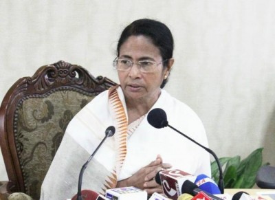 WB CM Mamata Banerjee forms committee to probe Majherhat bridge collapse