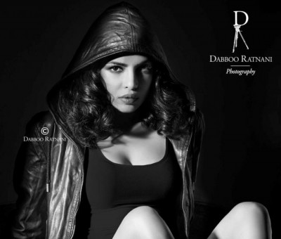 Priyanka Chopra goes all black in Dabboo Ratnani calendar 