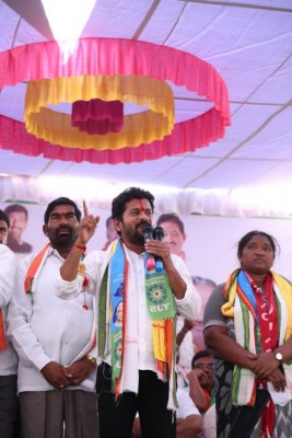 Telangana: Congress leader detained ahead of KCR rally