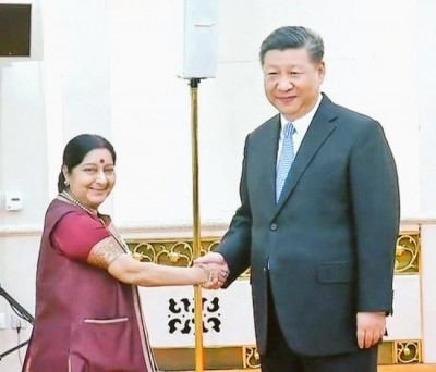 Sushma Swaraj meets Chinese President Xi Jinping