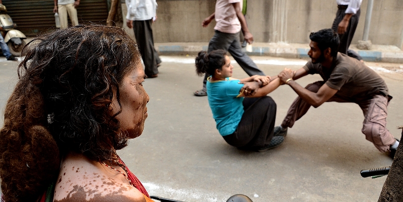 Pickle on the streets: Dancing interventions in public spaces