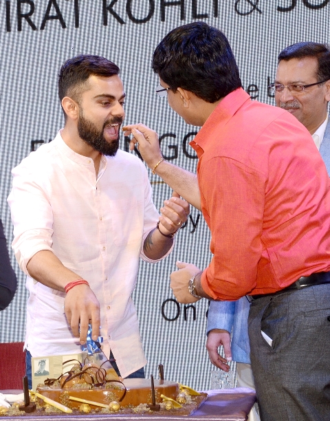 Virat Kohli, Sourav Ganguly interact, share moments in Kolkata