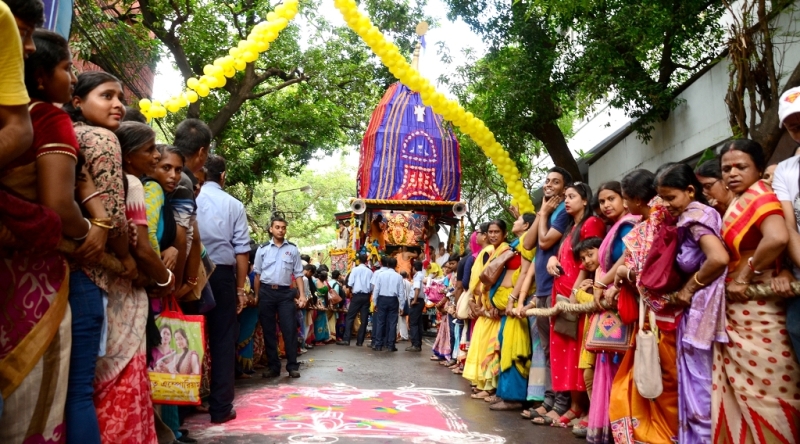 Mamata Banerjee joins Rath Yatra celebration in Kolkata 