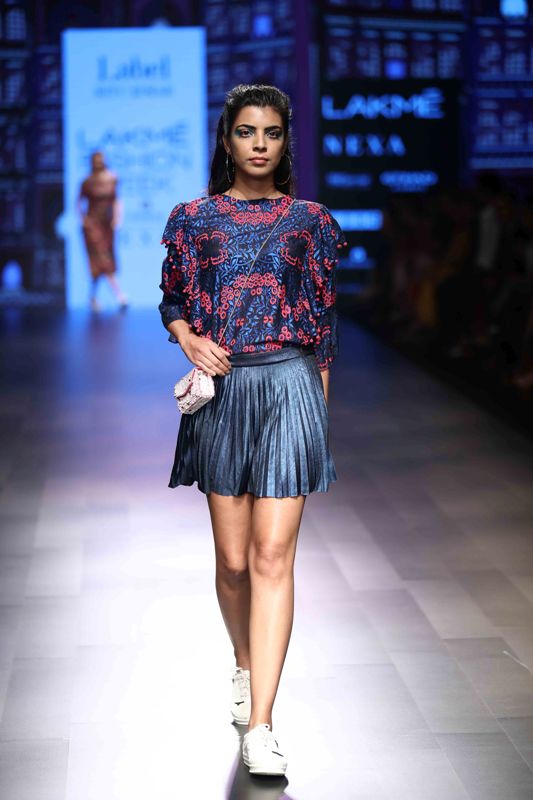 Bollywood actress Taapsee Pannu sizzles LFW ramp
