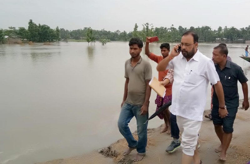 Assam Water Resources Minister visits flood affected Tengaguri village