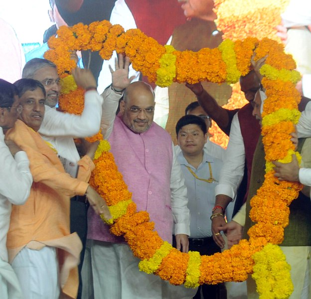 Amit Shah with Vijay Rupani at Plantation Drive and flagging off of vehicles in Ahmedabad